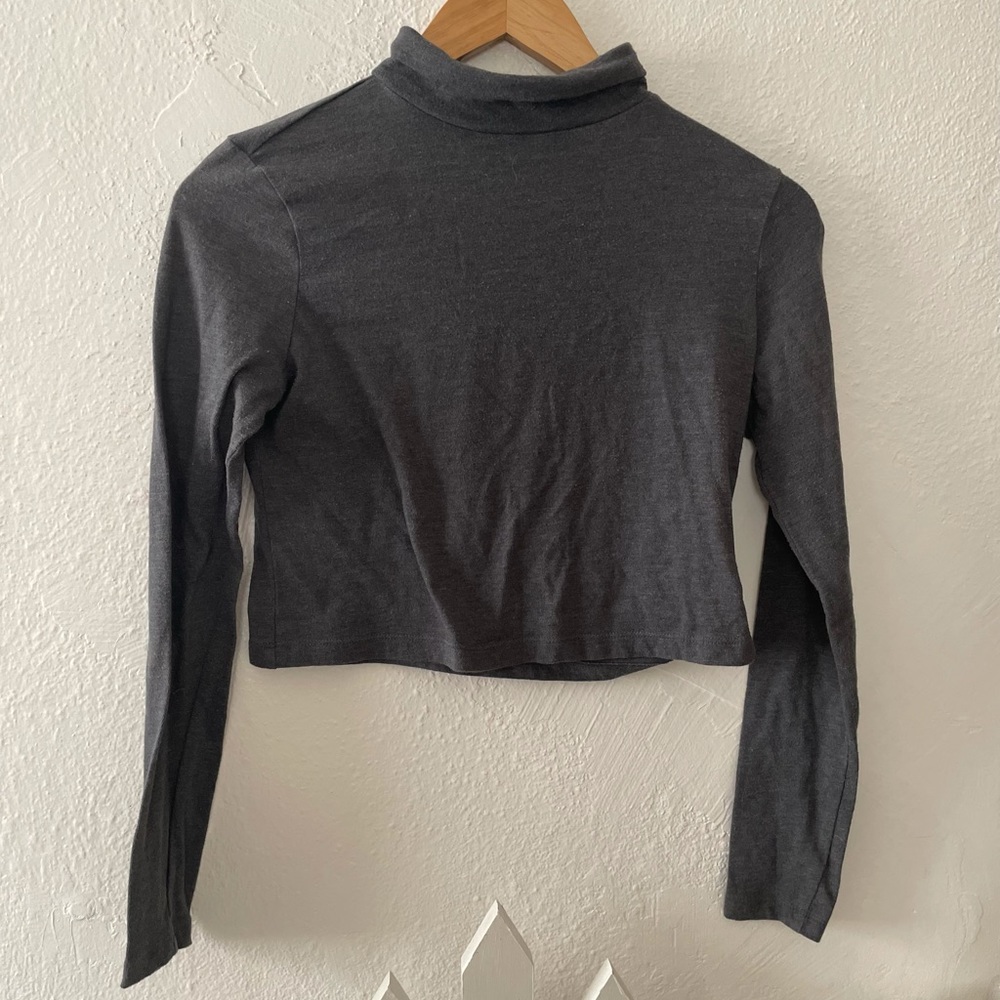 Gray turtle neck